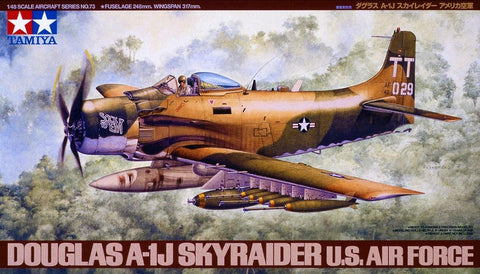 Douglas Skyraider  A-1J USAF (1/48)