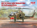 AH-1G Cobra Vietnam w/Pilots (1/32)